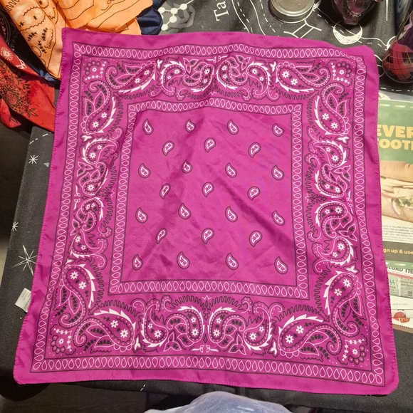 Colorful Bandanas - Picture 7 of 9